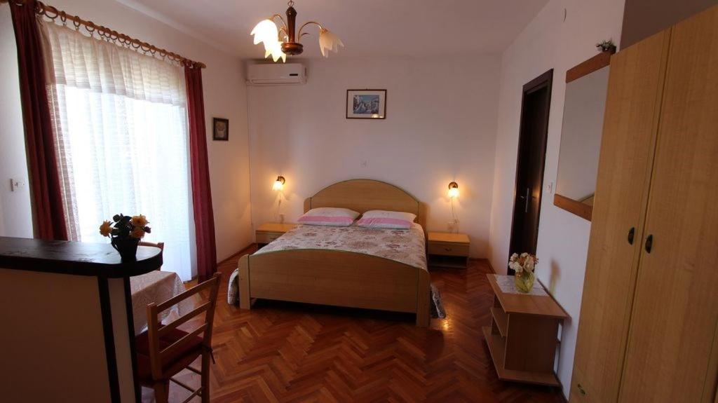 Apartments in Malinska - Insel Krk 12922 photo 2