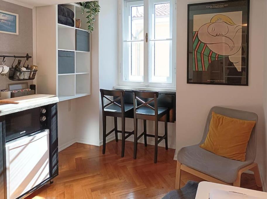 Loft Bed Studio with FREE Parking photo 3