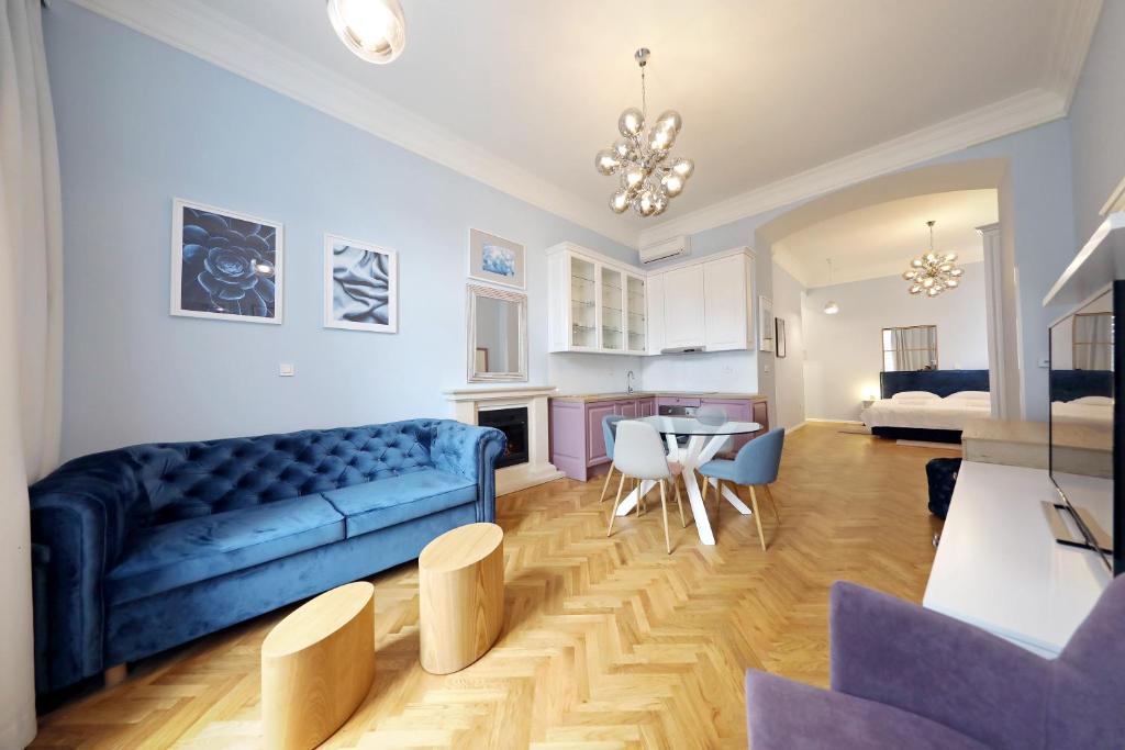 Stay Swanky Bed & Breakfast photo 3