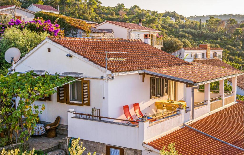 Two-Bedroom Apartment In Necujam photo 2