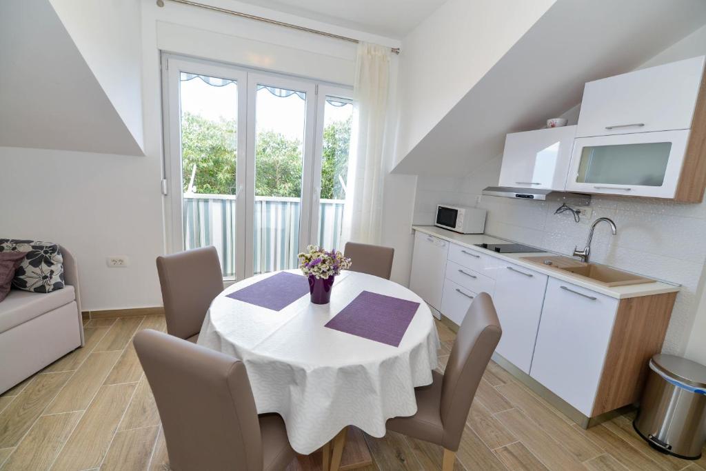 Arta Apartments — photo 1