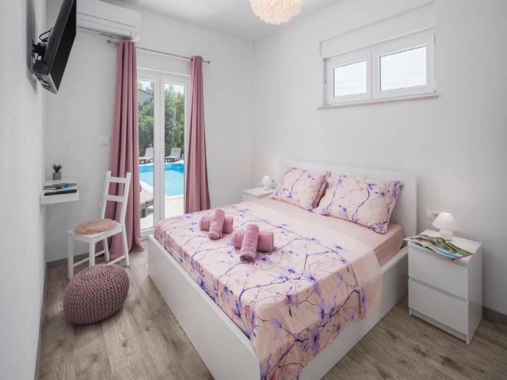 Three Bedroom Villa photo 2