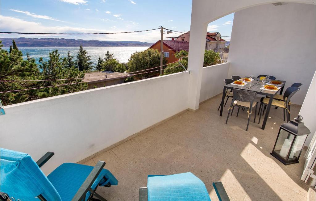 Cozy Apartment In Karlobag- Ribarica — photo 1