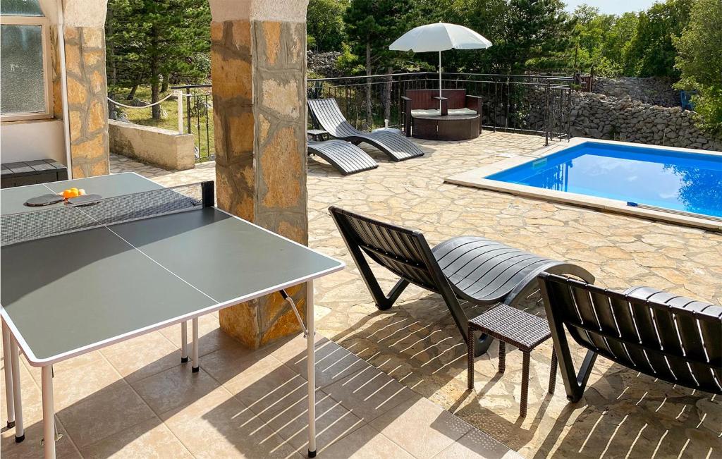 Amazing Home In Starigrad With Wifi photo 2