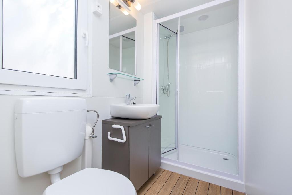 Albatross Mobile Homes on Solaris Camping FKK-Naturist photo 3