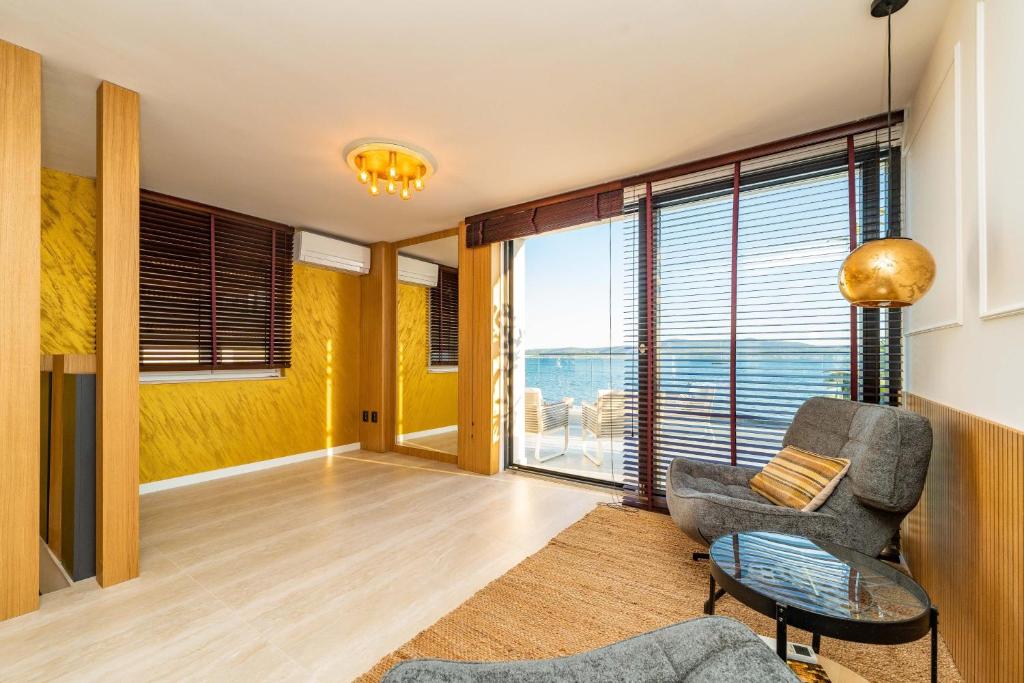 Seaside luxury villa with a swimming pool Sukosan - Zadar - 22250 photo 2