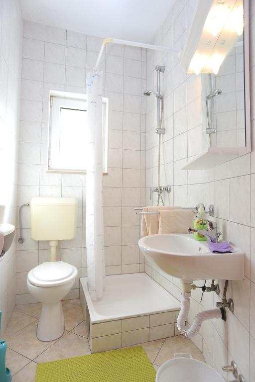 Apartments with parking space Stanici photo 3