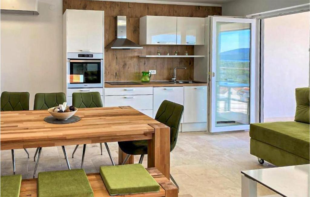 3 Bedroom Nice Apartment In Sibenik photo 2