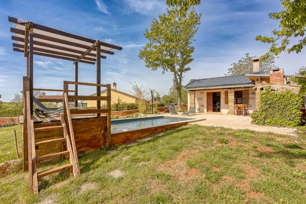 Rustic Home Izabel - Happy Rentals photo 3