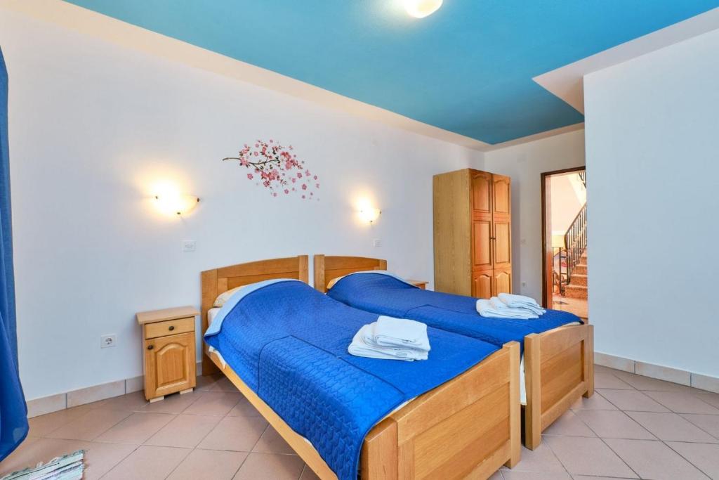 Rooms with a parking space Veli Losinj photo 2