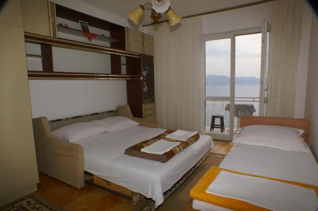 Apartments by the sea Podaca photo 2