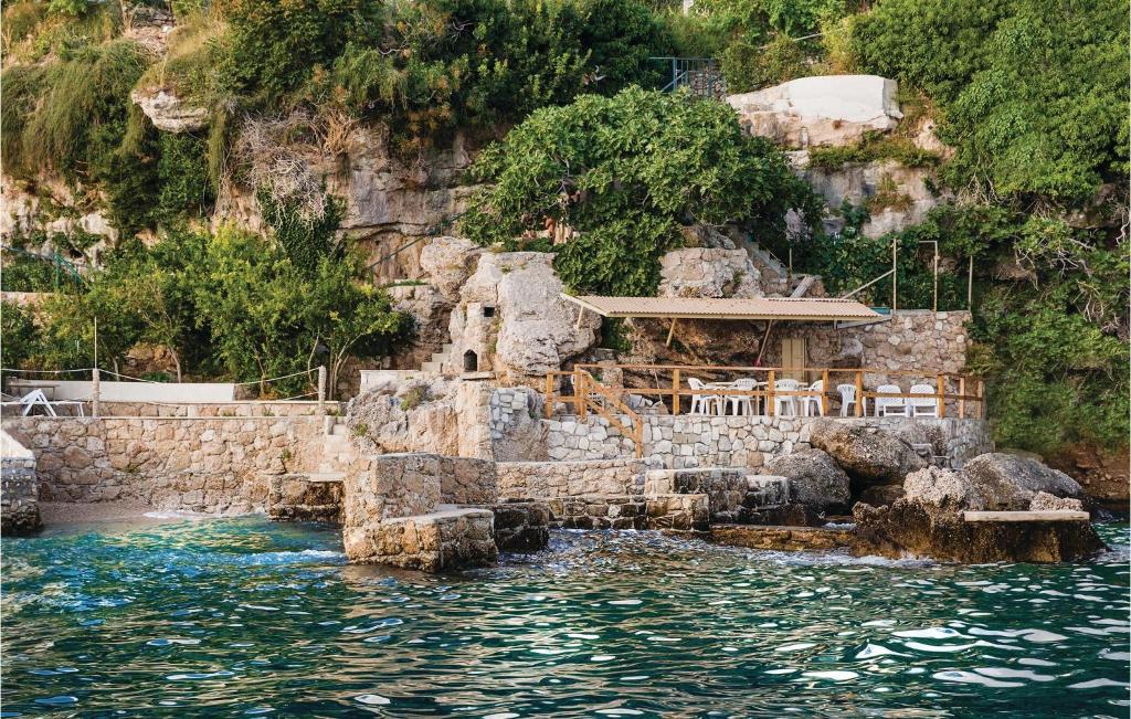 Three-Bedroom Apartment Omis With Sea View 07 — photo 1