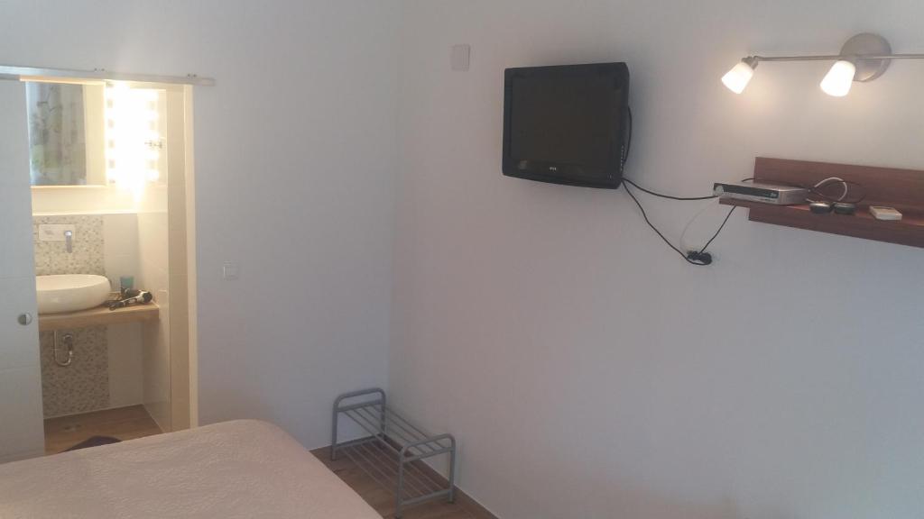 Guest House Zohil photo 3