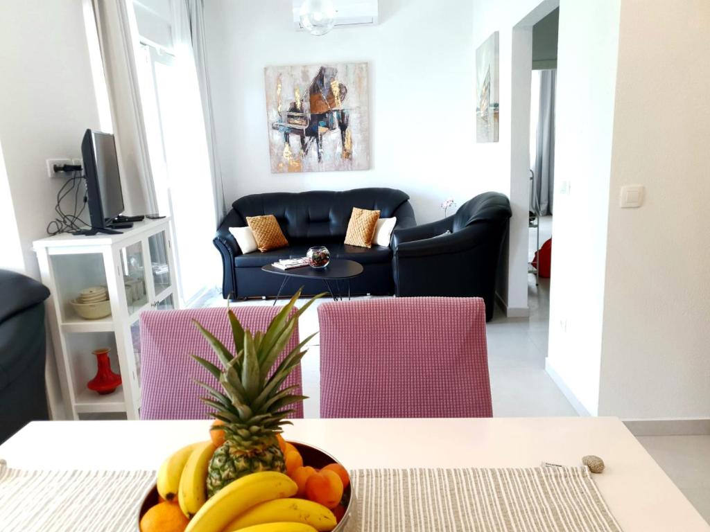 Orchid SeaView Apartment With Garage Parking photo 3
