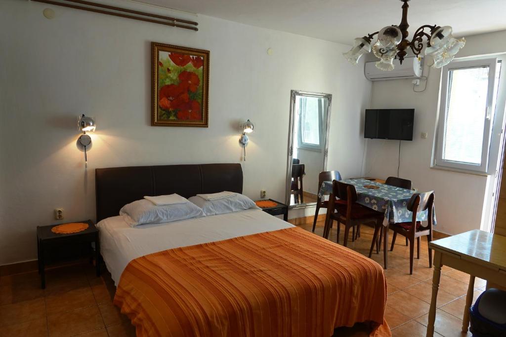 Apartments by the sea Podaca photo 2