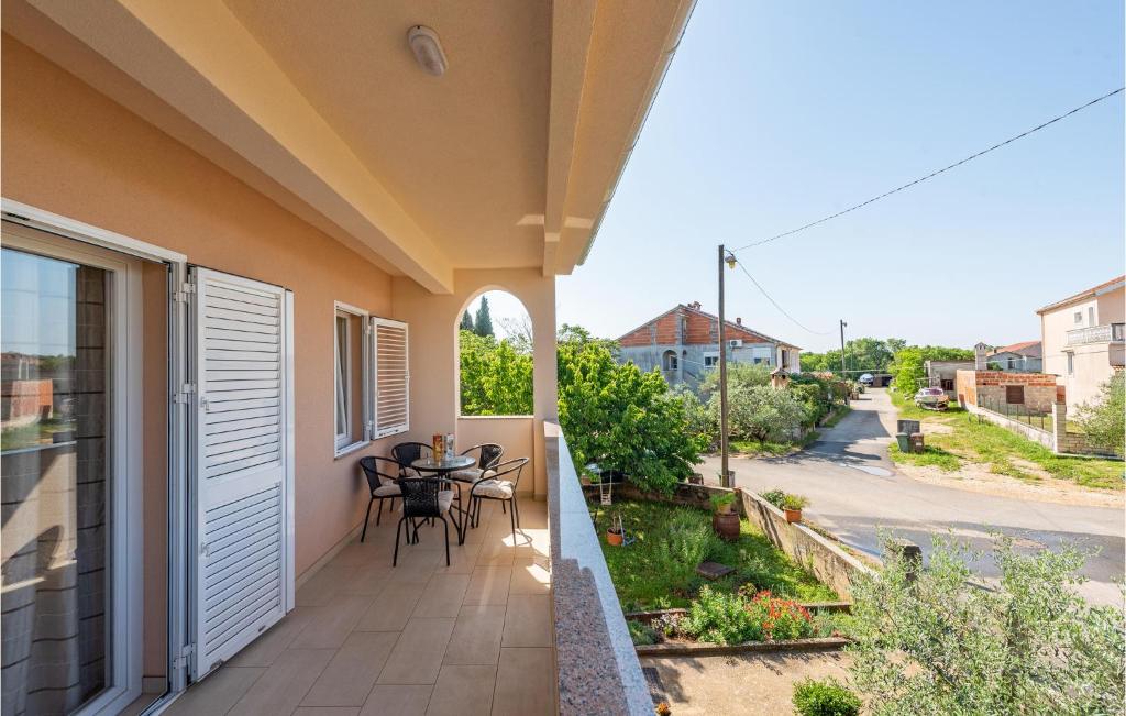 3 Bedroom Cozy Apartment In Zadar — photo 1