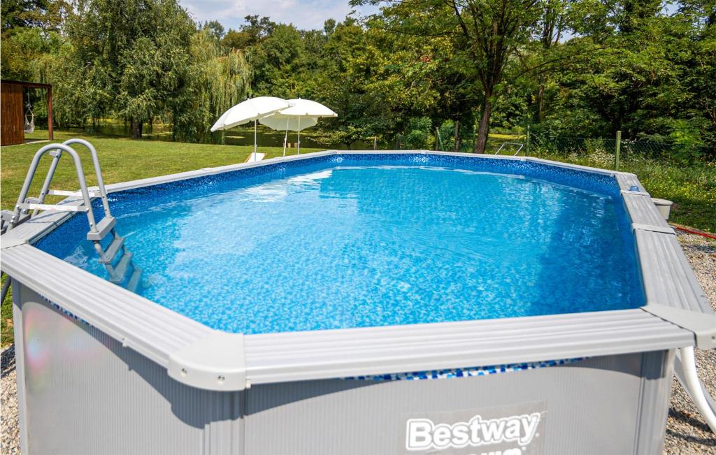 2 Bedroom Stunning Home In Rokovci photo 2