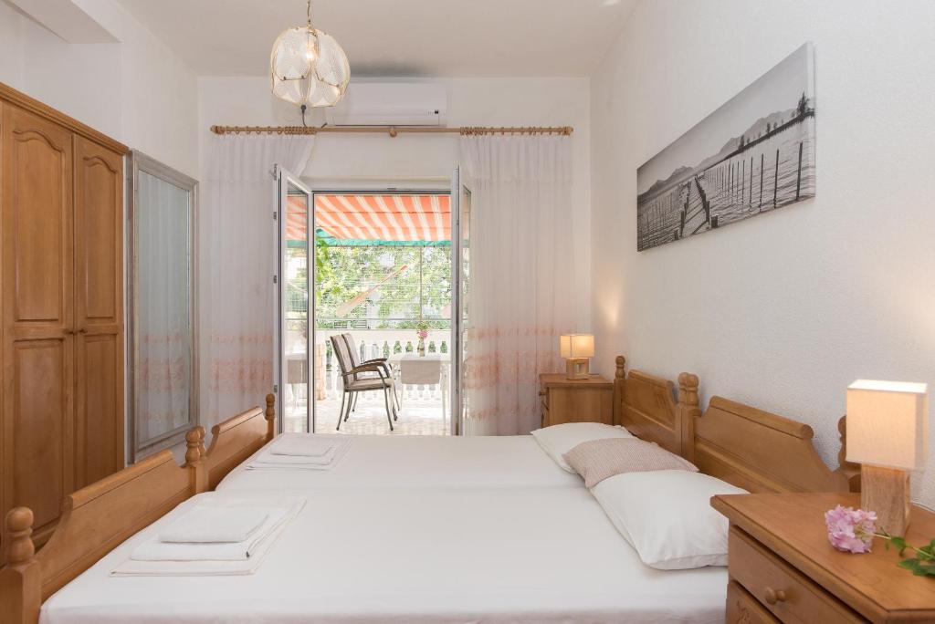 Topic Apartments photo 2