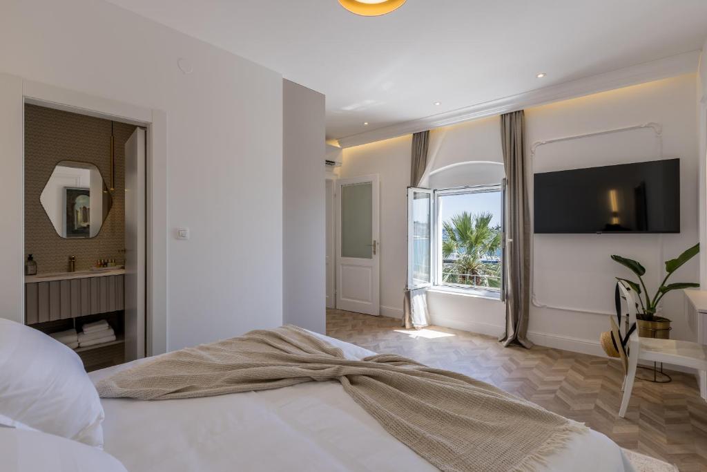 Split finest suite 1 photo 2