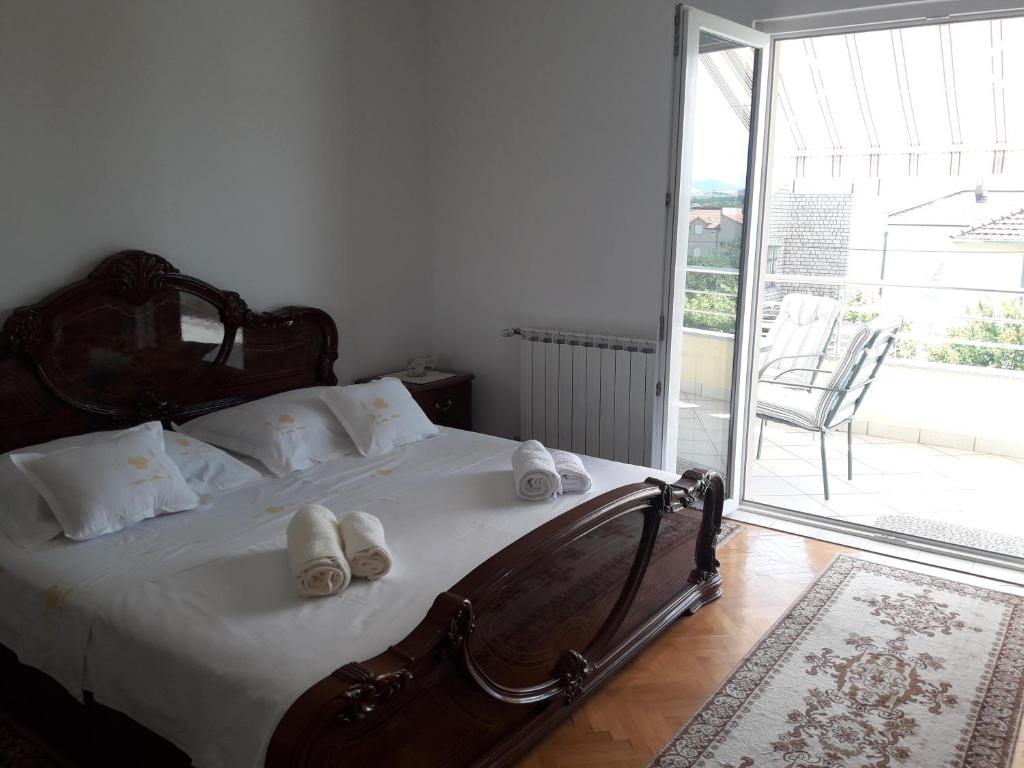 Apartment Jelena photo 2