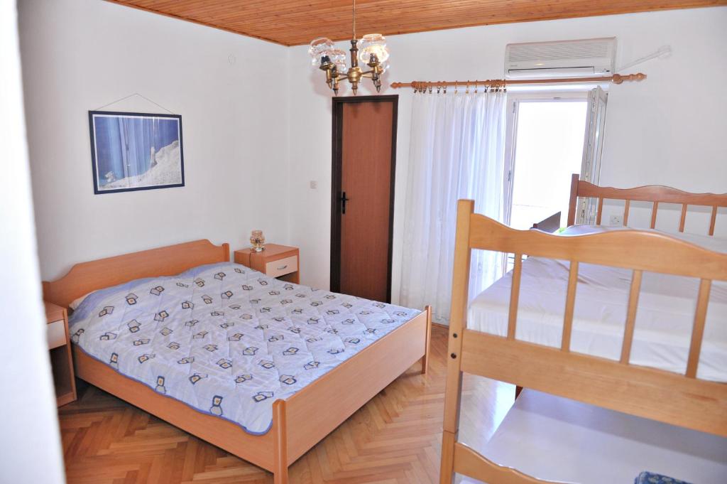 Rooms by the sea Metajna photo 2