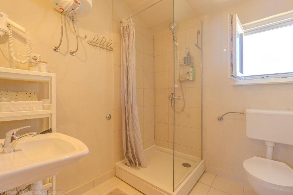 Rustica Luxury with lots of comfort and space and a fantastic view photo 3