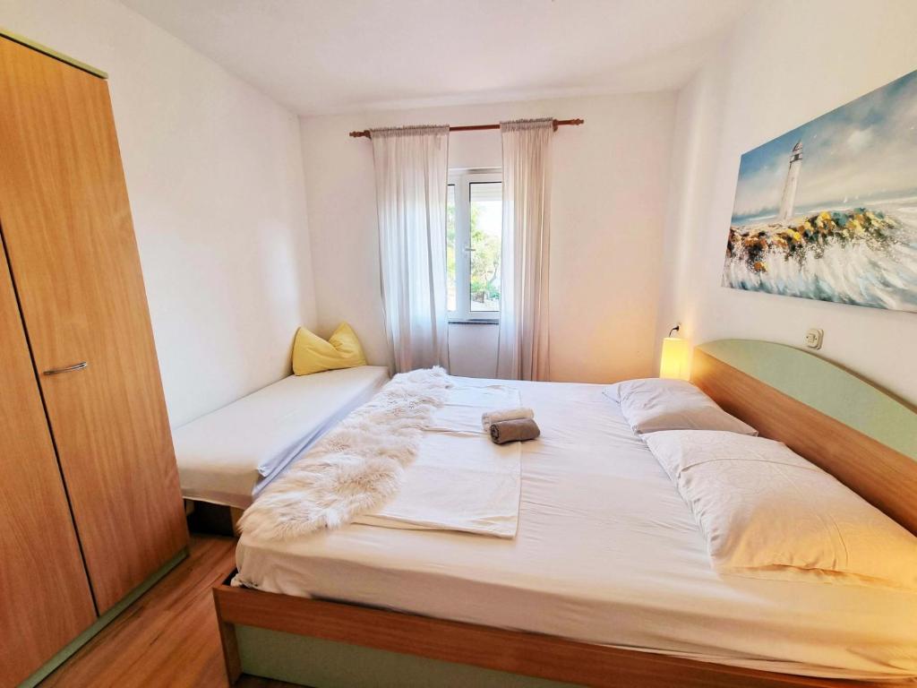 Apartment in Supetarska Draga with sea view photo 2
