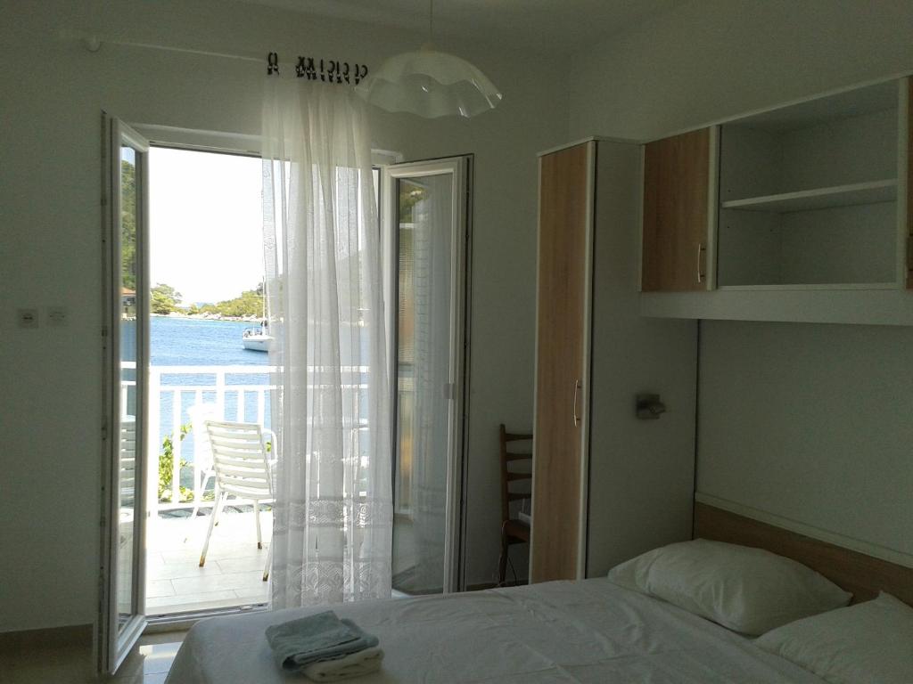 Sunny Apartment Octopus photo 2