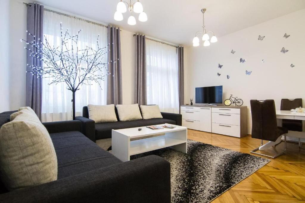 Sweet holiday apartment in the city center — photo 1