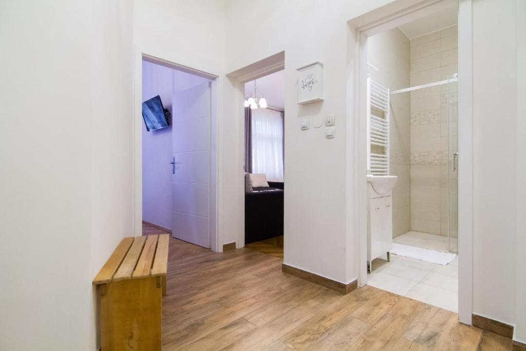 Sweet holiday apartment in the city center photo 3