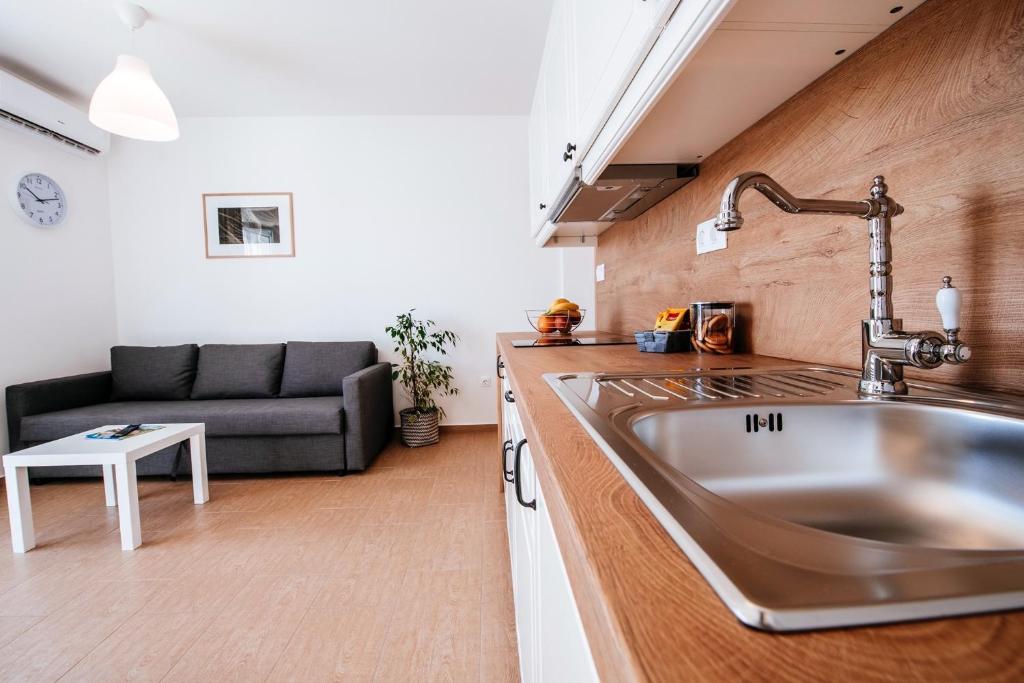 Rock Apartments photo 3