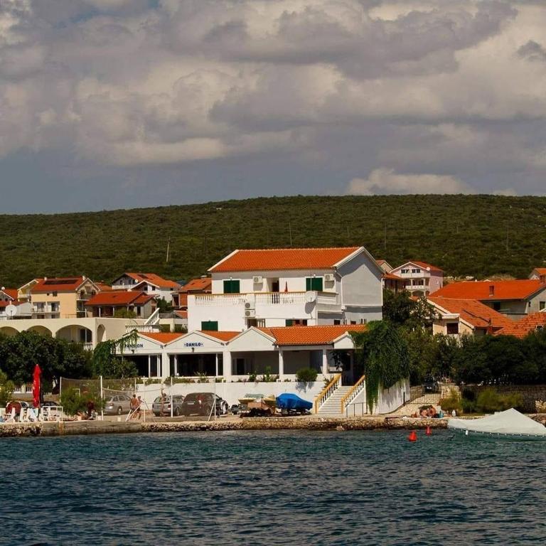 Rooms by the sea Sveti Petar — photo 1