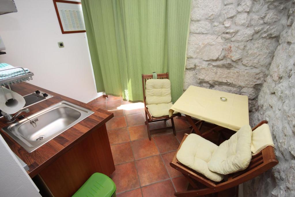 Studio Gradac 6661a photo 3