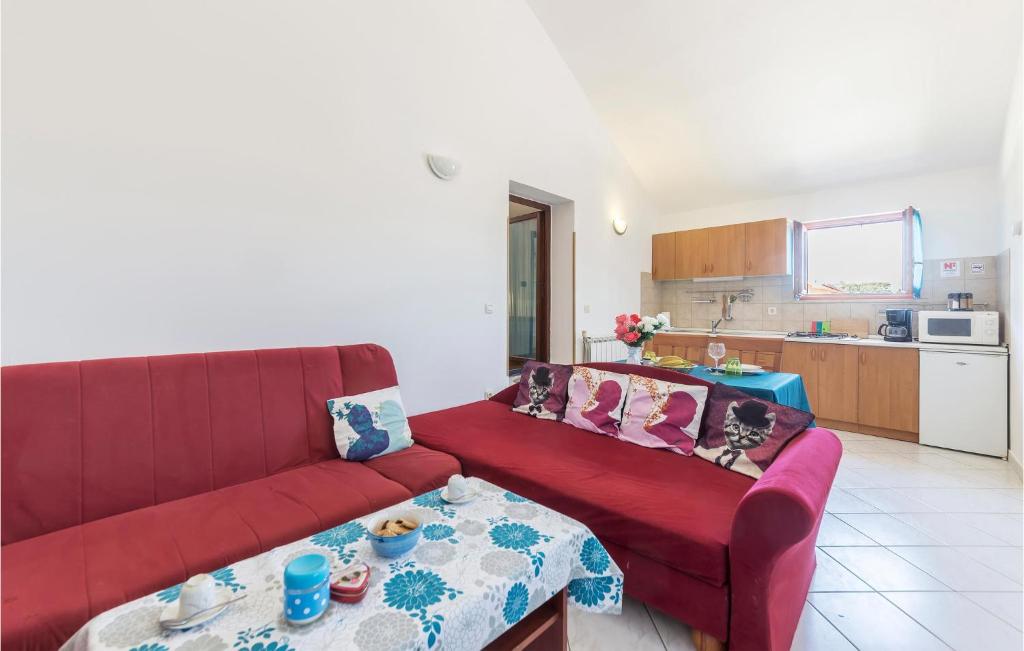 1 Bedroom Cozy Apartment In Pula photo 3