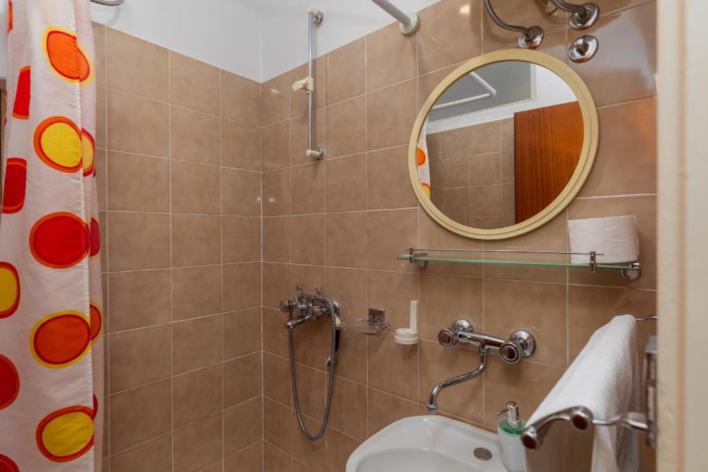 Studio Omis 2745a photo 3