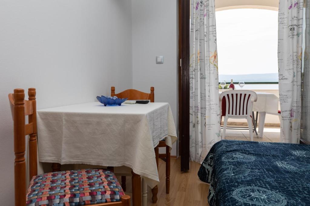 Apartments by the sea Medici photo 2