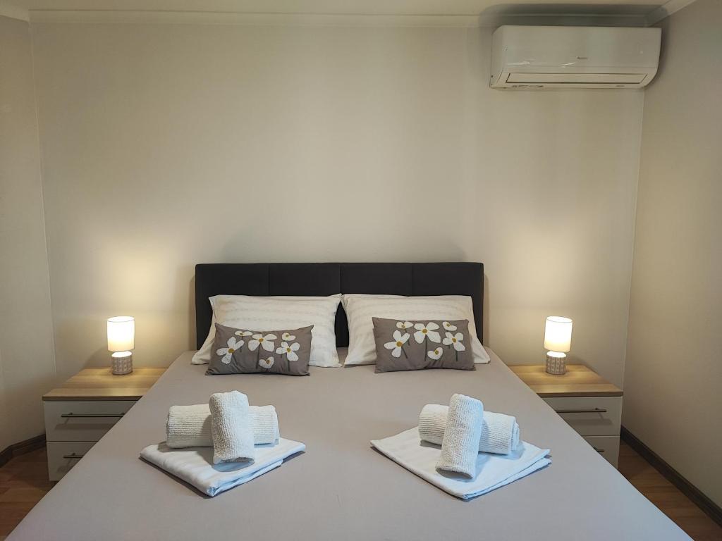 Sea View Apartment Ana with a private jacuzzi Opatija photo 2