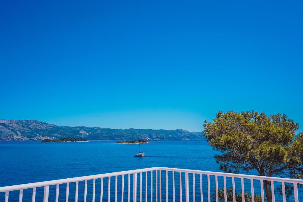 Sea View Apartment Zure — photo 1