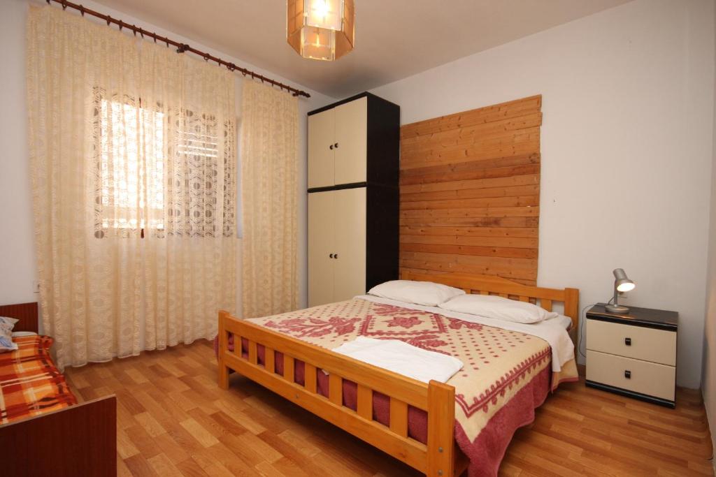 Apartments by the sea Metajna photo 2