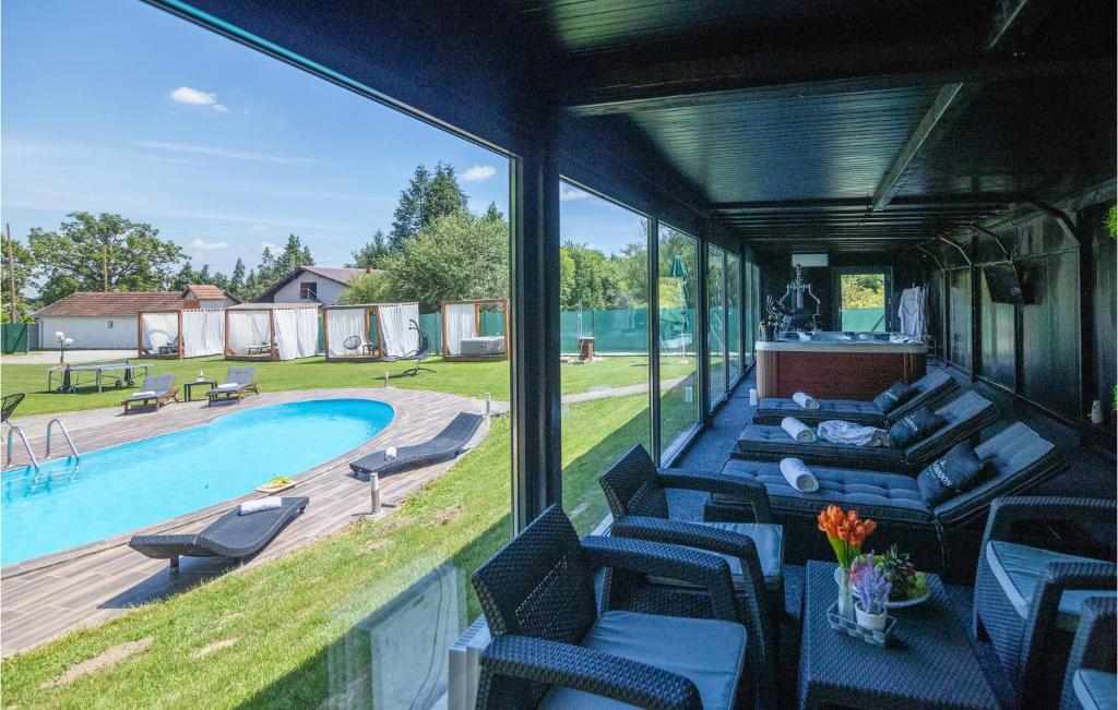 Amazing Home In Fericanci With Sauna photo 2