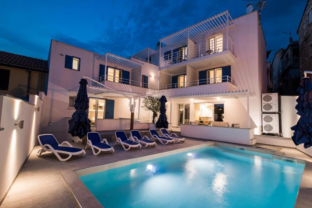 Family-friendly apartments with swimming pool Selce — photo 1