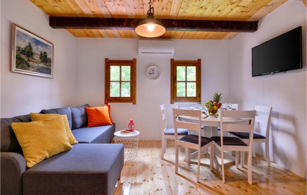 Gorgeous Home In Hrnjanec photo 3