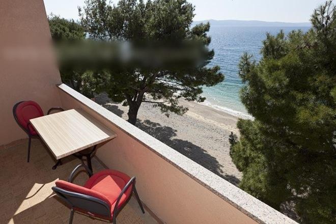 Studio apartment in Tucepi with sea view — photo 1