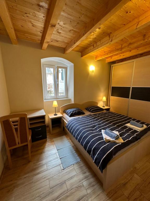 Trogir old town apartments with FREE parking photo 2