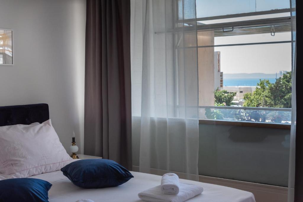 SunnyRose Apartment - walking distance from Znjan beach - free public parking - huge balcony photo 2