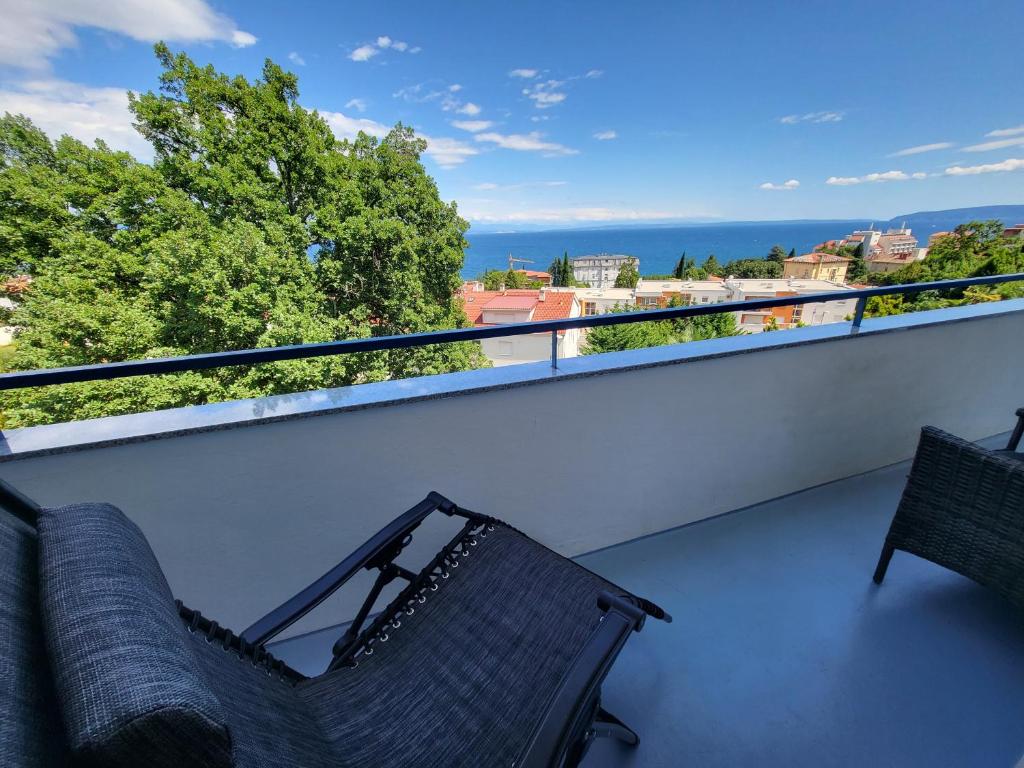 Apartment with direct Sea View — photo 1