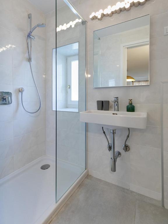 Stylish Studio Apartment by Irundo photo 3