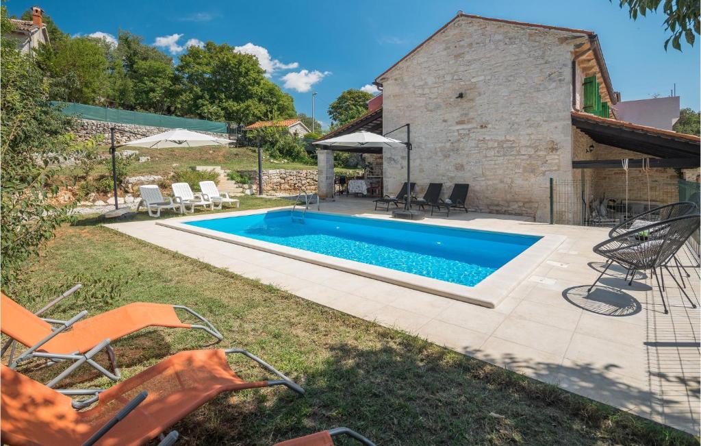 3 Bedroom Lovely Home In Sorici — photo 1