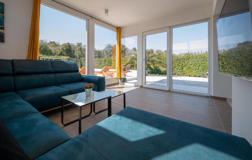 Stunning Home In Pula photo 3