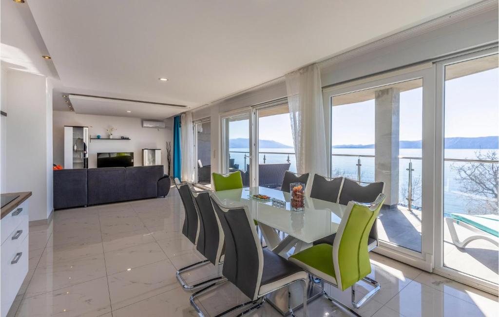 2 Bedroom Beautiful Apartment In Povile photo 3